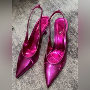 Zara Women's Metallic Fuchsia Heels